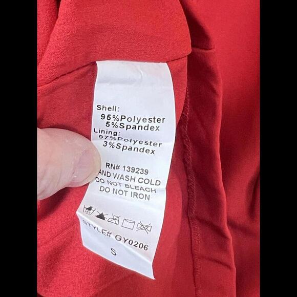 DO + BE Red Hollywood Blvd Open Back Dress Size Small NWT - Picture 4 of 4